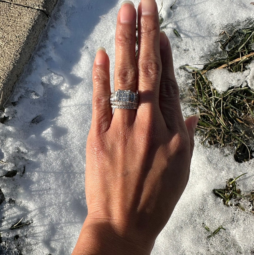 Wedding ring set - Picture 3 of 3